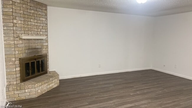 Photo - 405 Bryan Dr