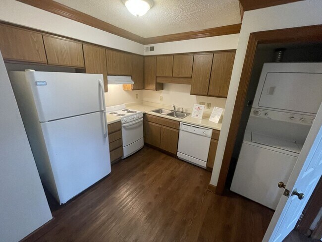 Photo - 1 Bedroom 1 Bathroom Condo!