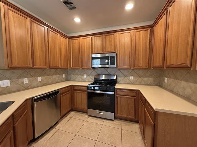 Photo - 559 Rockledge Ct