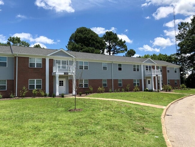 Cavelier Court Apartments - Cavelier Court Apartments