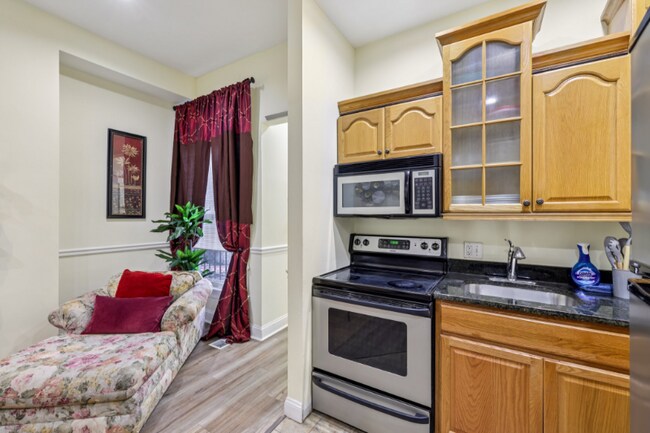 Photo - 1520 McCulloh St Unit Apt 1