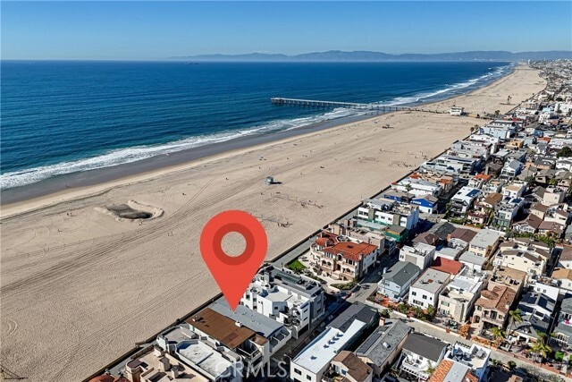 Building Photo - 532 The Strand