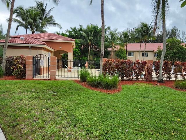 Photo - 3810 N Jog Rd Unidad 202