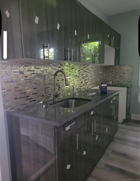 Building Photo - 286 Gregory St Unit 2R Rental