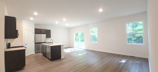 Photo - 4203 Viceroy St