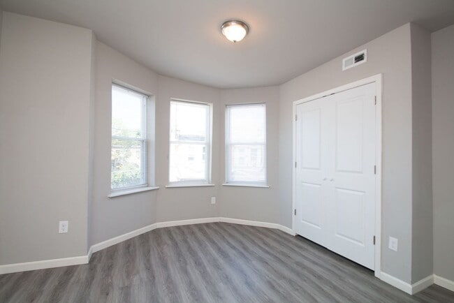 Photo - 1419 N Ithan St