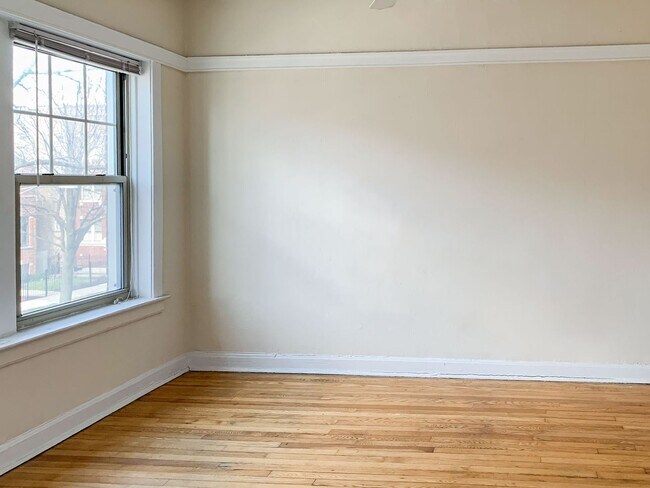 Photo - 5107 N Winchester Ave Unit 2