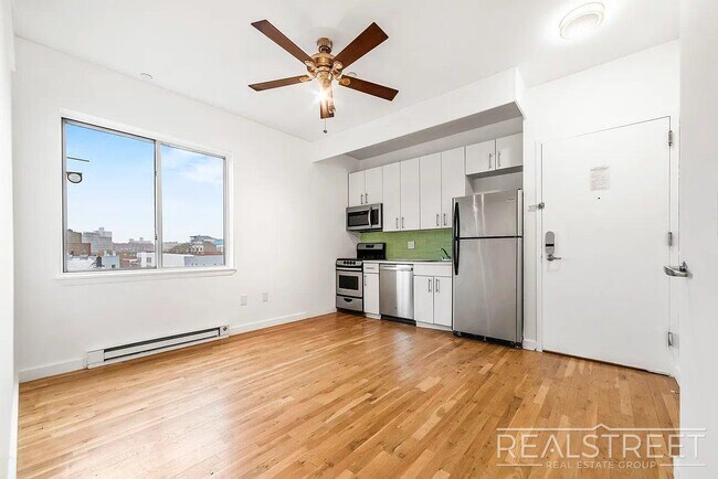 Photo - Noll Street Unit 5F
