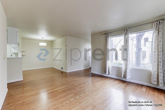 Photo - 821 Printempo Pl