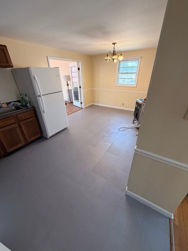 Photo - 202 Fleetwood Dr