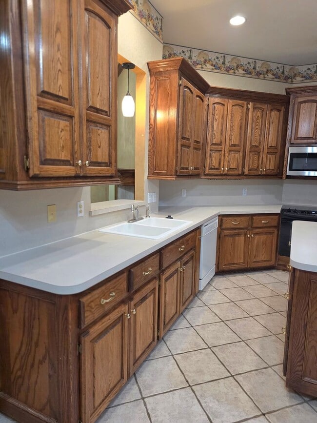 Photo - 4812 Montrose Dr