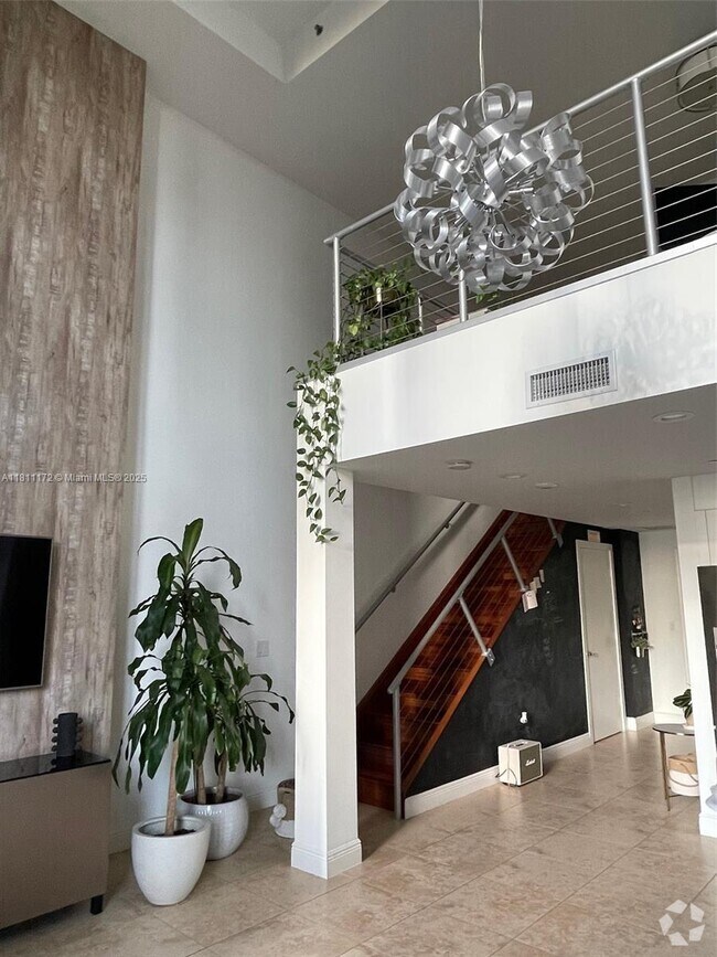 Building Photo - 1050 Brickell Ave Unit 410 Rental