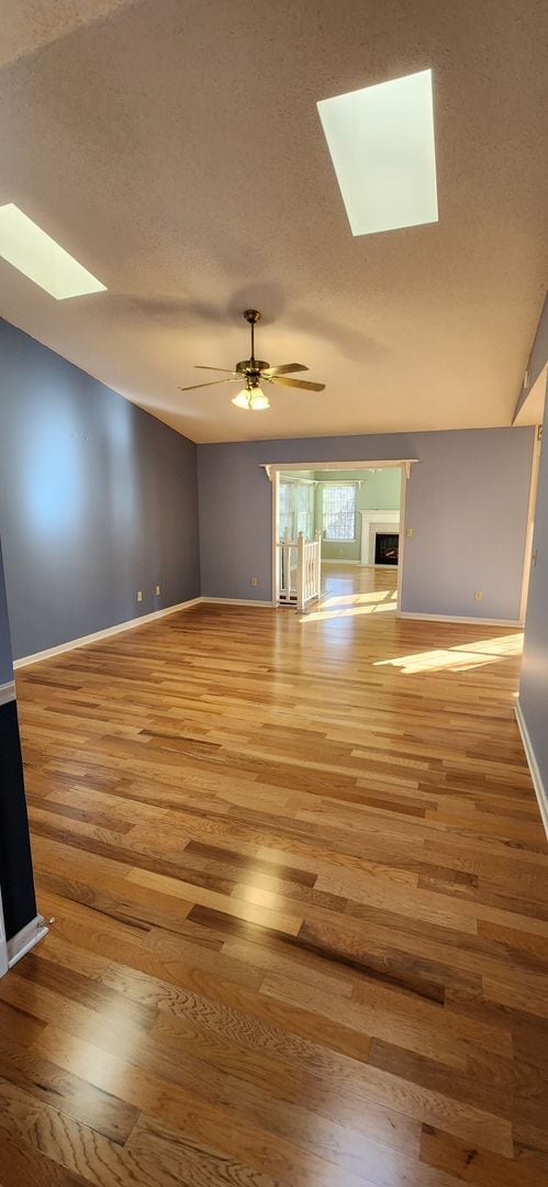 106 Burrough Ln