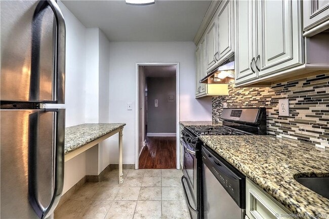 Photo - 444 Bedford St Unit APT 7D