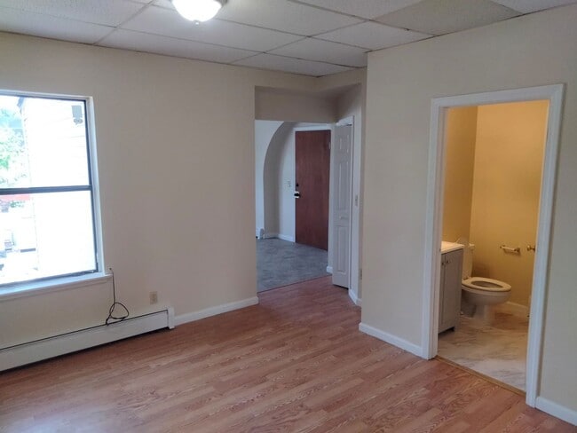 Photo - 1856 Park St Unit 2e