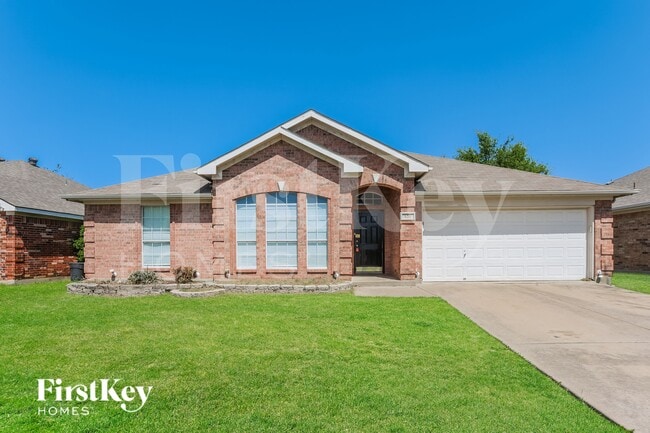 Building Photo - 635 St Eric Dr