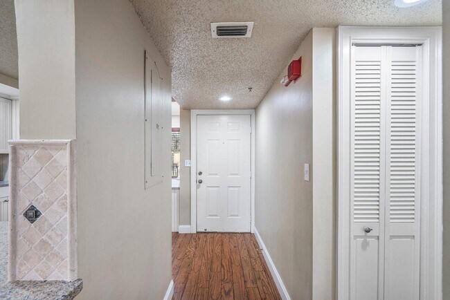 Photo - 275 Palm Ave Unit C206