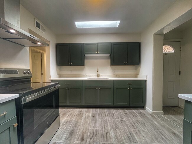 Photo - 4349 E Lester St