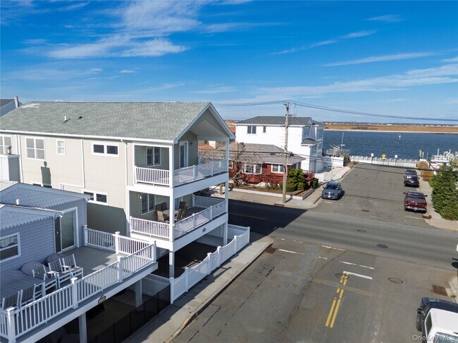 Photo - 105 Arizona Ave