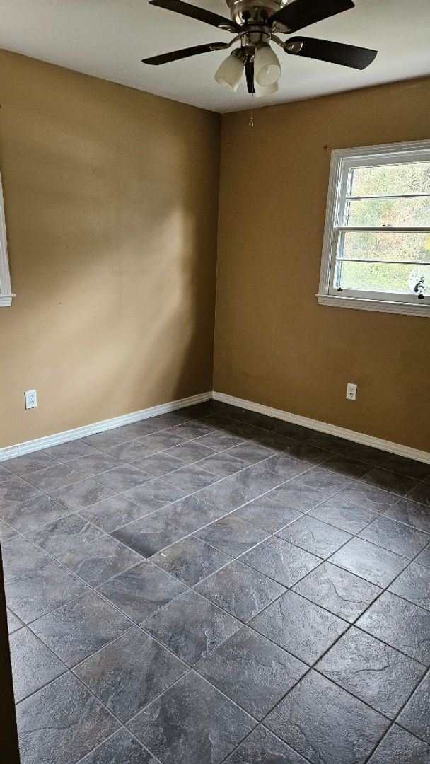 Photo - 3 bed 1 bath