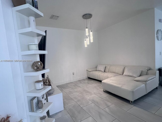 Photo - 11001 W 33rd Way