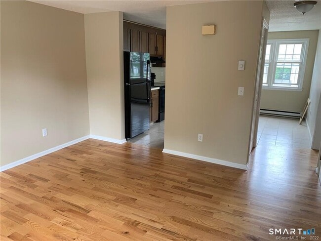 Photo - 900 S Main St Unit 7