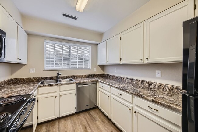 Photo - 3445 S Ammons St Unit 15-3