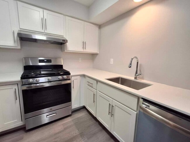 Photo - 123 Northampton Dr