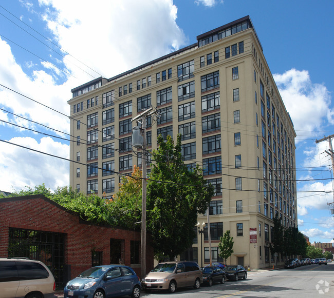 Museum Square - Museum Square Apartments