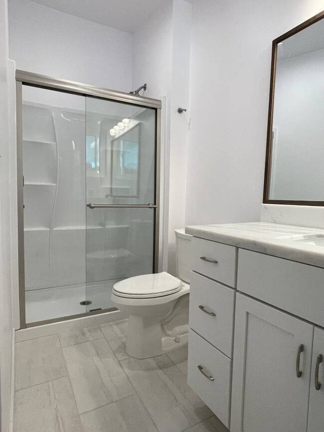 Photo - North Clairemont - Private Primary Suite & Outdoor Patio, Utilities Included Unidad D