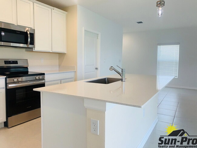 Photo - 1102 Belle Isle Ln