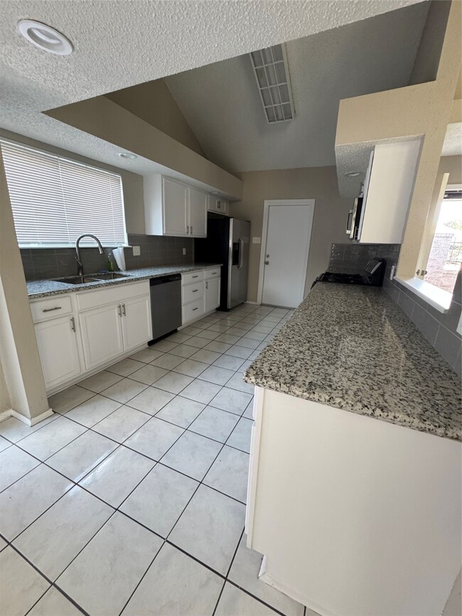 Photo - 2610 Lazy Spring Ct