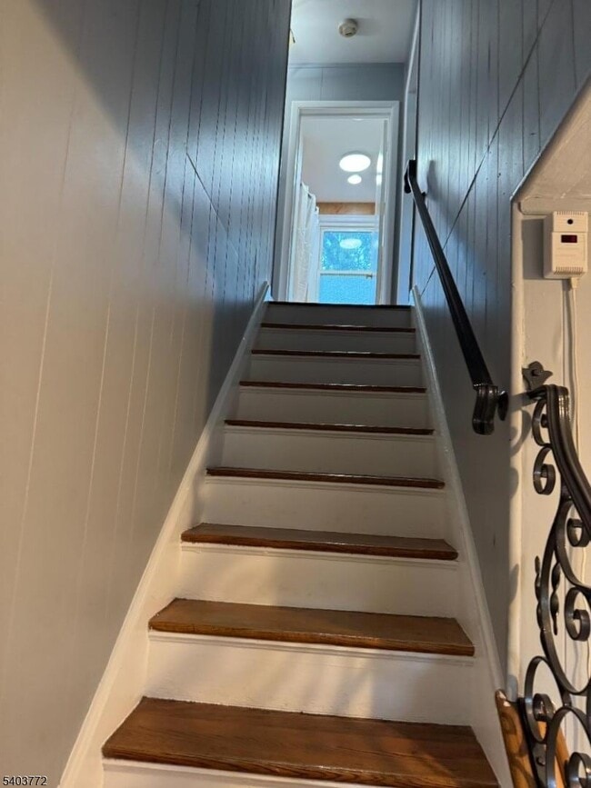 Photo - 351 Ogden St