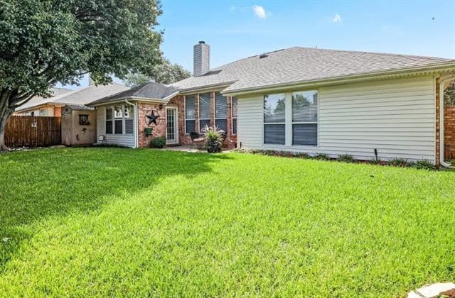 Photo - 325 Stately Oak Ln