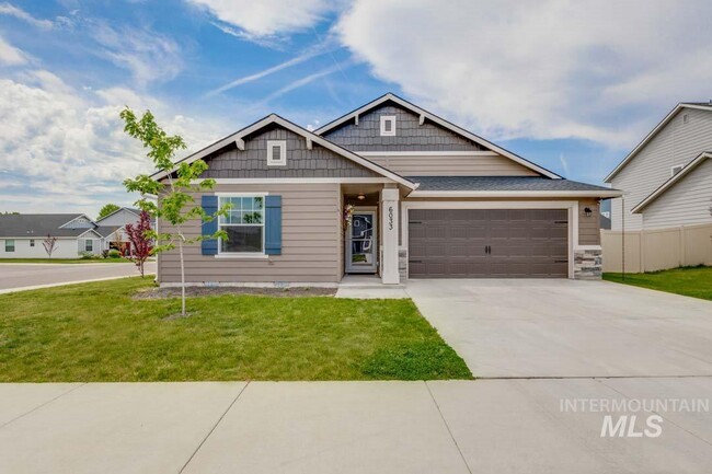 Photo - 6033 N Silver Spruce Ave