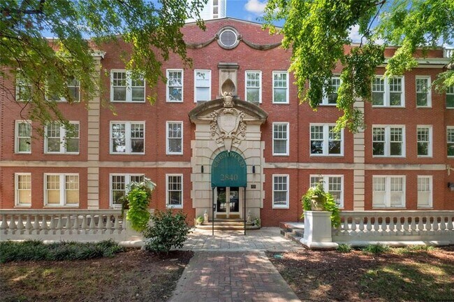 Photo - 2840 Peachtree Rd NW Unidad 501