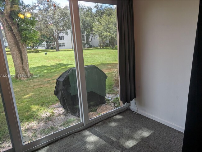 9471 Evergreen Pl Unit 106
