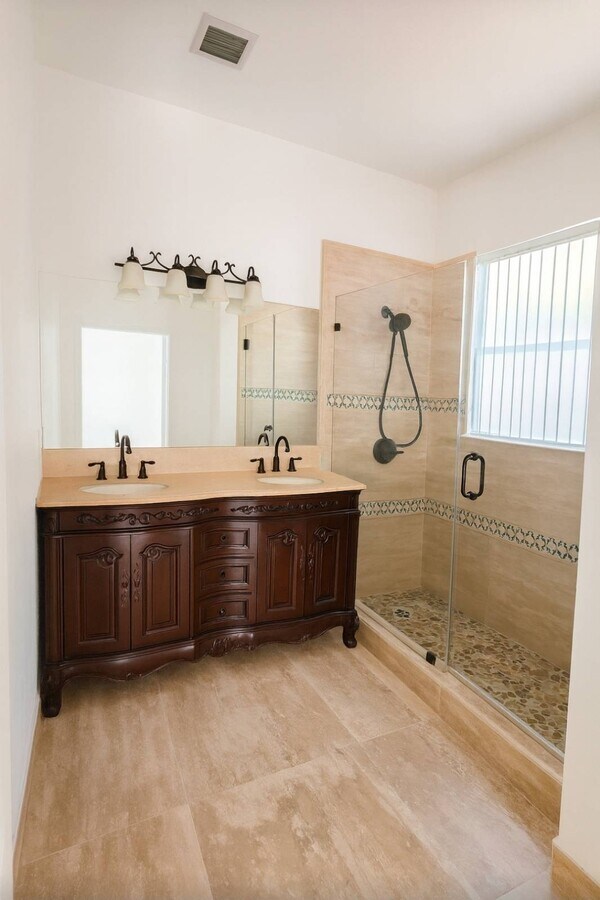 Photo - 3716 NE 22nd Pl