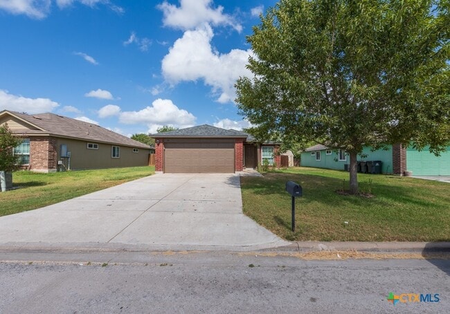 Building Photo - 132 Talon Dr Rental