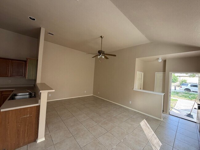 7379 Longing Trail Unidad 1