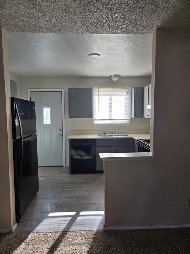 Photo - 261 N Lincoln St