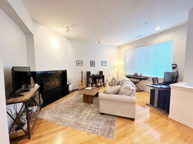 Photo - 4330 McKinney Ave