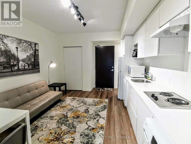 Photo - 268 Lester St Unité 202