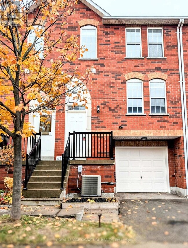 Photo - 6880 Meadowvale Town Centre Cir