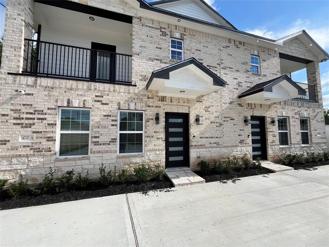 Building Photo - 4737 Reed Rd Unit B Rental