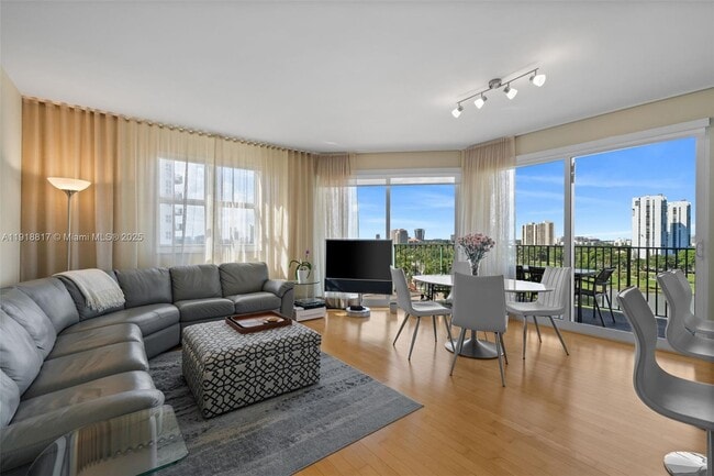 Photo - 20000 E Country Club Dr Unit 1002