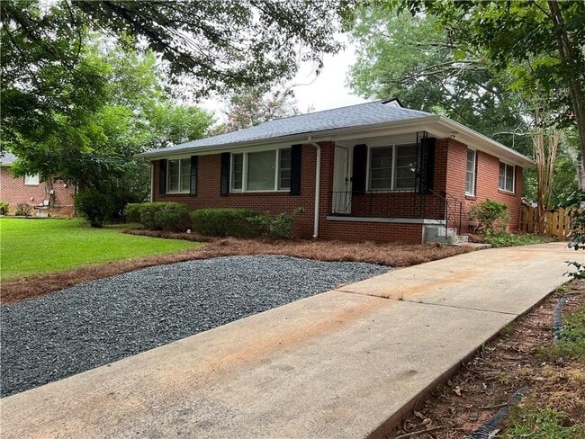 Photo - 2174 Trailwood Dr