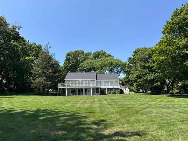 Building Photo - 30 Collins Ter
