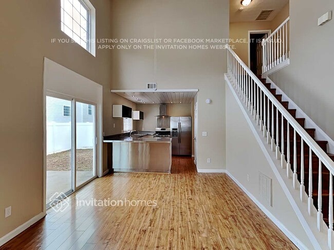 Photo - 881 Windcroft Cir NW