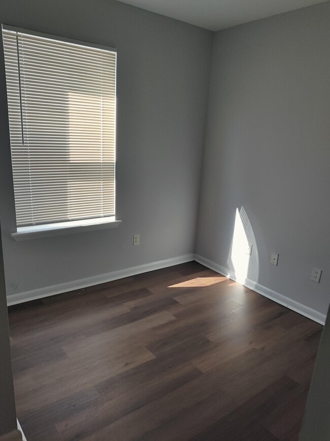 Photo - 906 N 42nd St